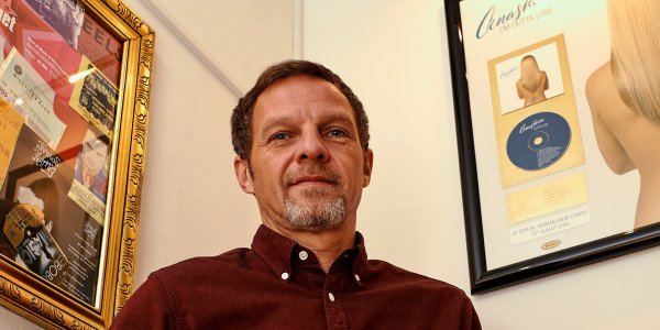 DER GOLDFINGER AUF TALENTSUCHE 